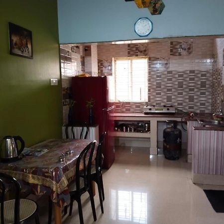 Veda Home'S Agartala Esterno foto